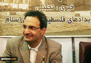 امیر رضا خادم در غرفه قدسنا