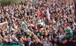 رفح: عشرات الآلاف یخرجون ینددون بأنابولیس