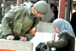 حواجز الاحتلال تعکر فرحة الفلسطینیین بالعید