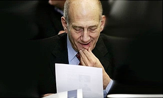 Israeli army officers call on Olmert to quit