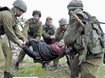 الفلسطینیات أکثر تضرراً وقهراً واستخداماً