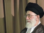 قائد الثورة الاسلامیة یعزی أمین عام حزب الله اللبنانی بإستشهاد مغنیة