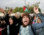 أهل غزة محبطون من موقف العرب من العدوان