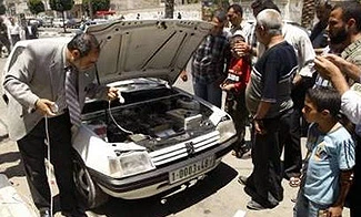 Gazan presents electric car