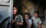 10 Palestinians wounded in Israeli raid