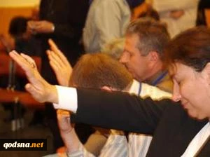 الإنجیلیون والیهود.. حب من طرف واحد