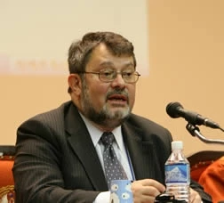 هانس هوکو: الإمام الخمینی(رض) بدعوته لیوم القدس العالمی أکد للجمیع بأنه لایوجد فی القدس أی سلام