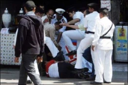ســقـوط خـرافــة الاسـتـقـرار