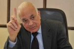 القاهرة تغیر أسلوب التعامل کلیا مع المتطلبات الإنسانیة فی قطاع غزة ومعبر رفح
