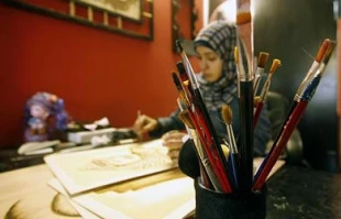 نقاشیهای جـــــالب هنرمـــنـد فلسطینی با قــهوه