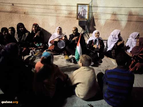 العدو یفرج عن 26 اسیرا فلسطینیا الیوم