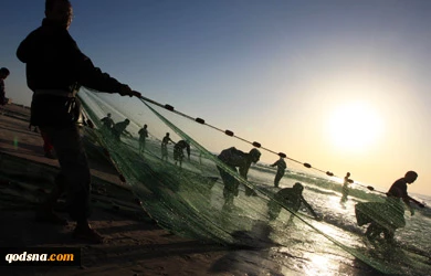 Gaza fishermen suffer 
