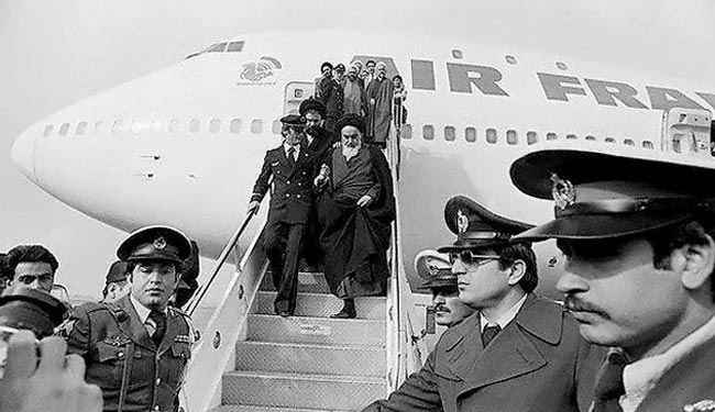 عشرة الفجر وعودة الامام الخمینی(رض)
