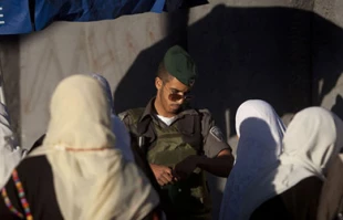 Israel imposes restrictions at al-Aqsa for Friday prayers