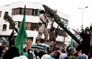 Palestinian resistance threatens Ben Gurion Airport