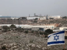 Zionists put houses near Gaza on slae