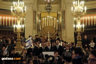 Hollande walks off during Netanyahu speech