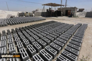 Palestinians learn to cope with strict siege