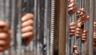 At least 6,000 Palestinian captives in Israeli jails