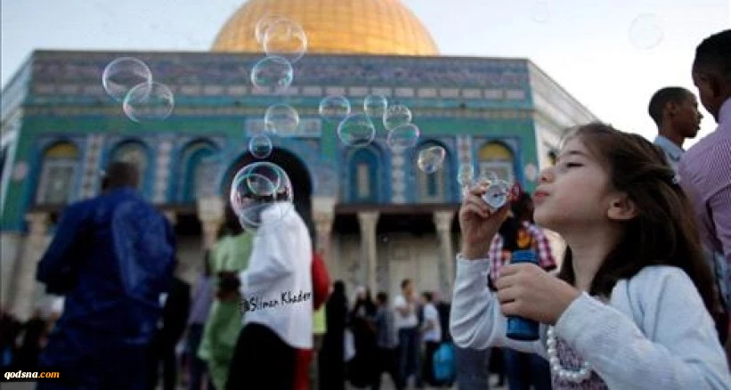 زنجیره انسانی کودکان فلسطینی برای جلوگیری از حمله به مسجدالاقصی