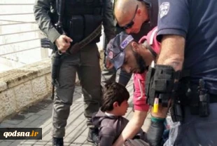 القدس:استشهاد طفل بعد إطلاق الاحتلال النار علیه بمحطة القطارات وإصابة آخر بباب العمود