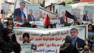 Palestinian hunger-striker can no longer speak