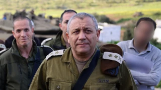 More scare in Israeli army as chief orders carrying weapons even off duty