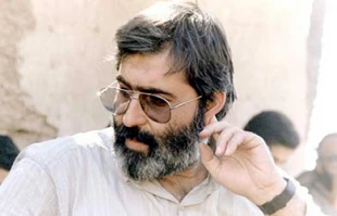 شهید آوینی :"انقلاب سنگ " انقلاب ایمان است در برابر قدرتهای دنیایی/ ندای «صلح »  برای این است که ما بشنویم، نه اسرائیل