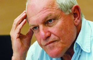 Israeli minister questioned on insider trading