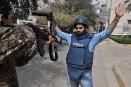 42 انتهاکاً اسرائیلیاً بحق الصحفیین خلال ابریل