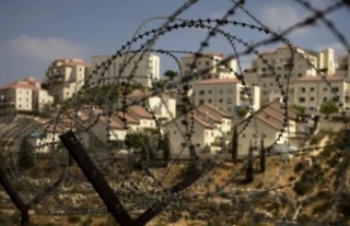 Israel plans massive settlement bid