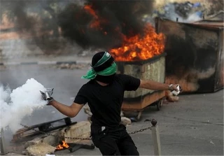 إصابة مستوطنِة بإطلاق نار فی القدس المحتلة