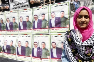 4 hunger-striking captives in critical condition