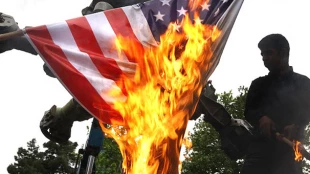 Flag of Israel burned in Tehran march
