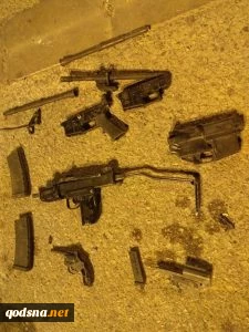 کشف و ضبط مقادیری اسلحه و مهمات در کرانه باختری