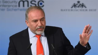 Israel threatens to destroy Syrian air defense systems