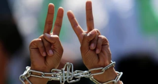 همزمان با آغاز اعتصاب غذای اسرا اعلام شد؛

مهمترین مطالبات اسرای فلسطینی در اعتصاب «کرامت»