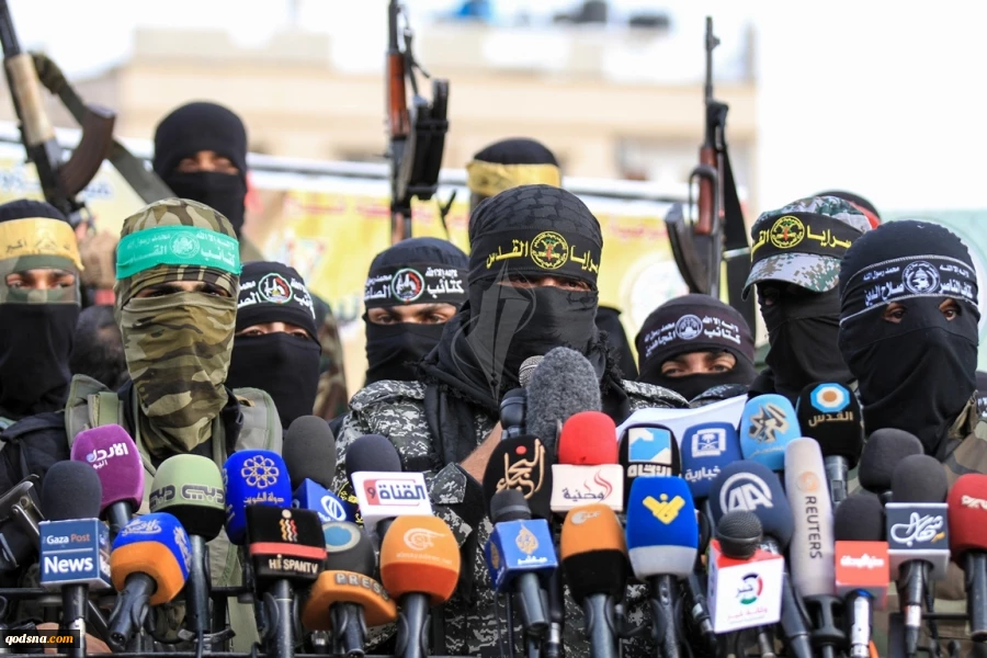 الأذرع العسكرية لفصائل المقاومة الفلسطينية خلال مؤتمر صحفي في غزة

 15