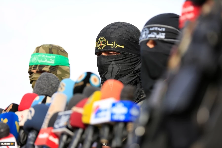 الأذرع العسكرية لفصائل المقاومة الفلسطينية خلال مؤتمر صحفي في غزة

 16