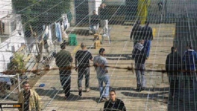 The health conditions of some 1,300 hunger-striking Palestinian prisoners have continued to deteriorate as they entered the 33rd day of the mass strike on Friday 2