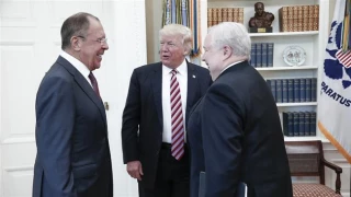Former Israeli spy chiefs attack Trump for intel leak