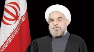 في برقيات لرؤساء الدول الاسلامية لمناسبة حلول شهر رمضان المبارك

 الرئيس روحاني يأمل بخفض مشاكل العالم الاسلامي عبر التضامن وتضافر الجهود
