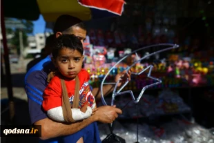 آداب و رسوم فلسطینی ها در ماه مبارک رمضان 

آزادی و کرامت در سفره های افطار پهن می شود//نان گرمی که به اندازه عمق یک تاریخ ریشه دارد  5