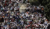 حضور پرشکوه هزاران نمازگزار فلسطینی در مسجد الاقصی