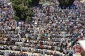 300,000 worshipers perform prayers at Al-Aqsa Mosque