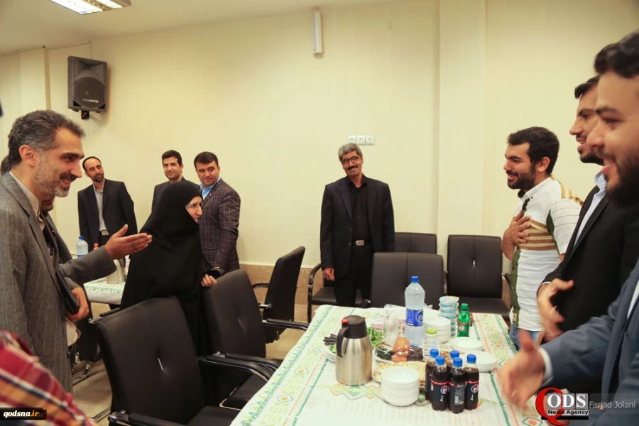 بالصور.. إقامة مأدبة إفطار في العاصمة الإيرانية بحضور كريمة الامام الخميني(رض) 4