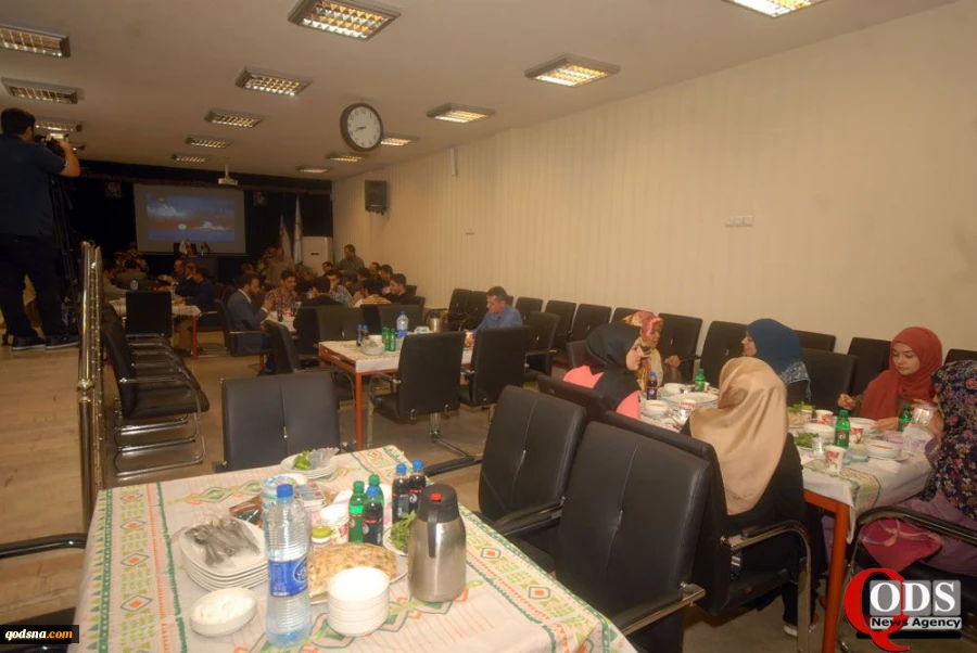 بالصور.. إقامة مأدبة إفطار في العاصمة الإيرانية بحضور كريمة الامام الخميني(رض) 13