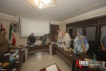 لقاء عدد من أساتذة الجامعات اليونانية بالأمينة العامة لجمعية الدفاع عن الشعب الفلسطيني
 12