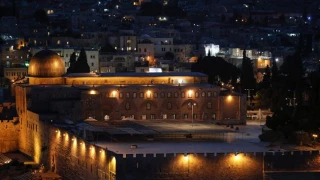Israeli ministers approve bill aimed at keeping Quds control