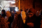 الاحتلال الإسرائيلي يقمع المصلين المقدسيين  3